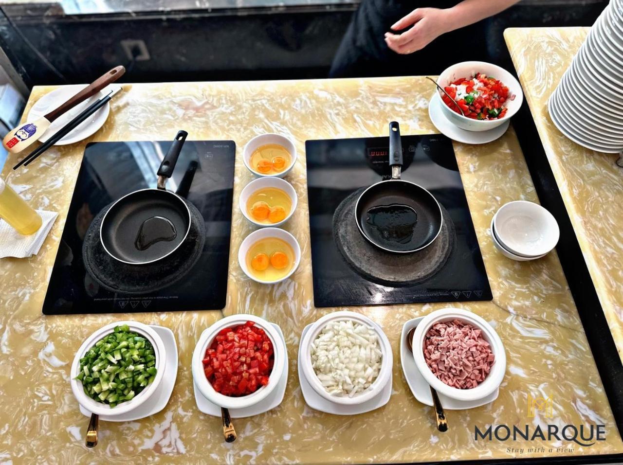 Monarque Hotel Danang Extérieur photo