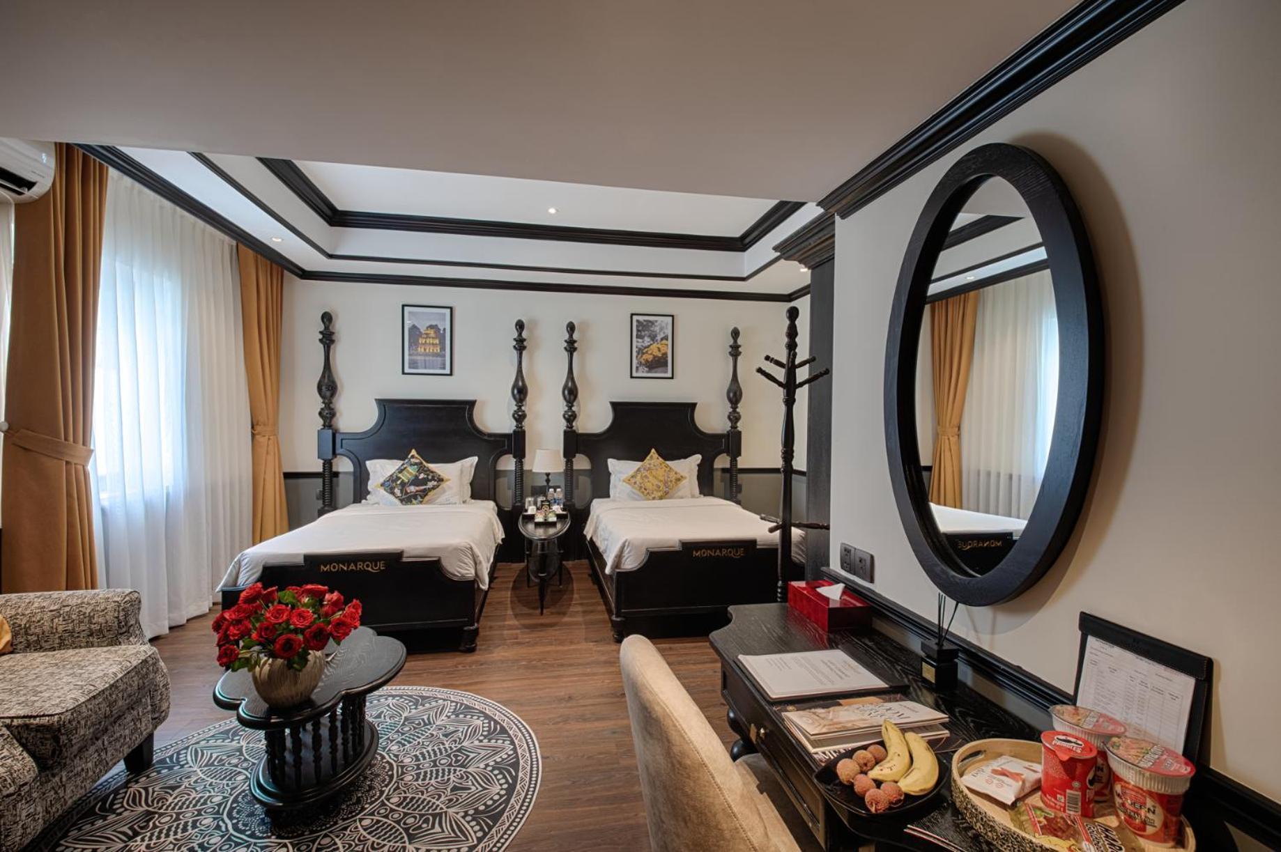 Monarque Hotel Danang Extérieur photo