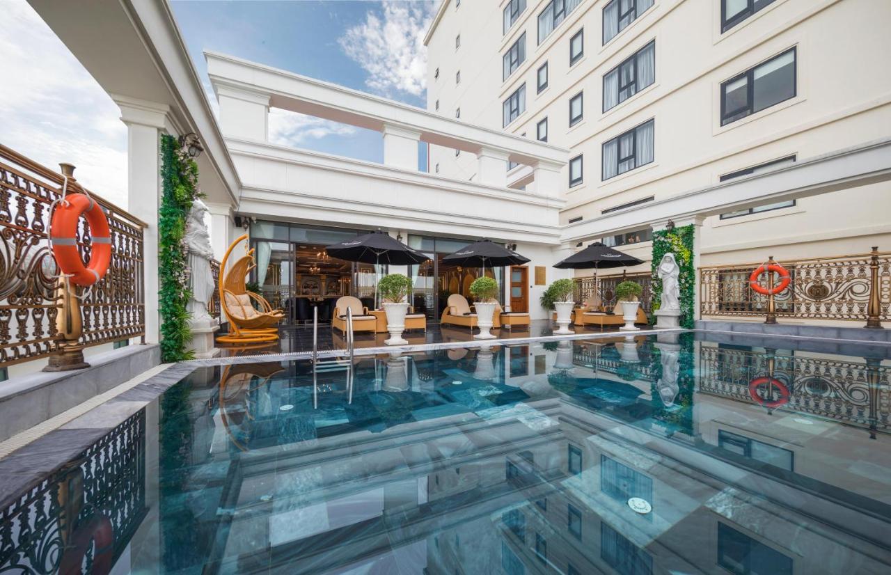 Monarque Hotel Danang Extérieur photo